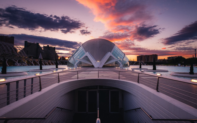 Dome boat dock sunset cityscape free wallpaper for desktop - medium preview image