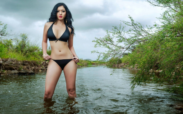 Woman bikini river nature photorealistic free wallpaper for desktop - medium preview image