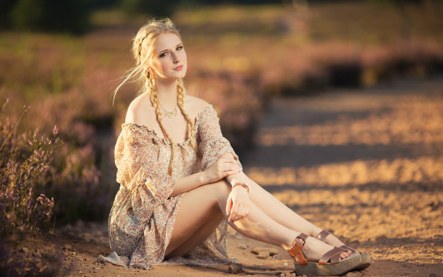 Blonde woman sitting dress sandals free wallpaper for desktop - medium preview image