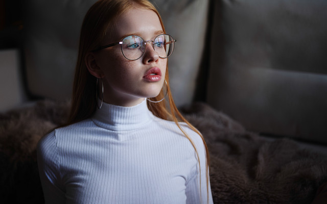 Woman glasses couch fur rug free wallpaper for desktop - medium preview image