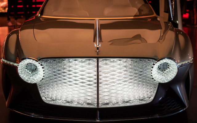 Car headlight redlight kinetic art free wallpaper for desktop - medium preview image