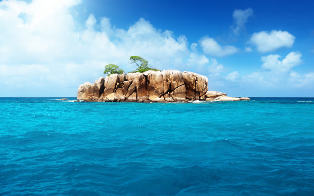 Small island tree ocean sky free wallpaper for desktop - medium preview image