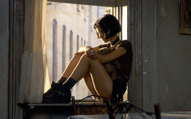 Woman ledge crossed helmet window free wallpaper for desktop - medium preview image