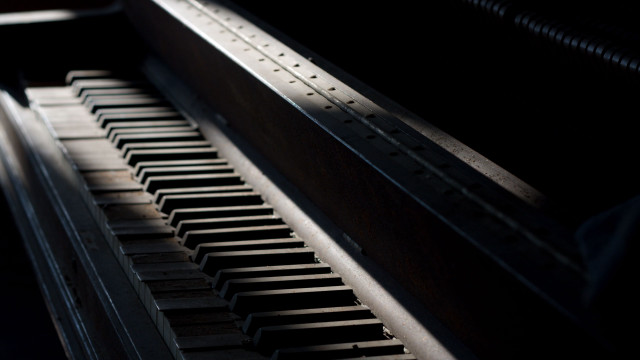 Piano keys dark light tilt free wallpaper for desktop - medium preview image