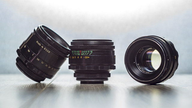 Lens couple table light anamorphic free wallpaper for desktop - medium preview image