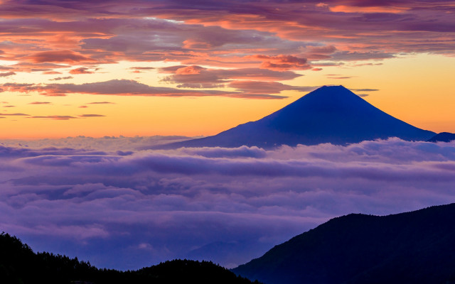 Mountain clouds sunset pink yellow free wallpaper for desktop - medium preview image