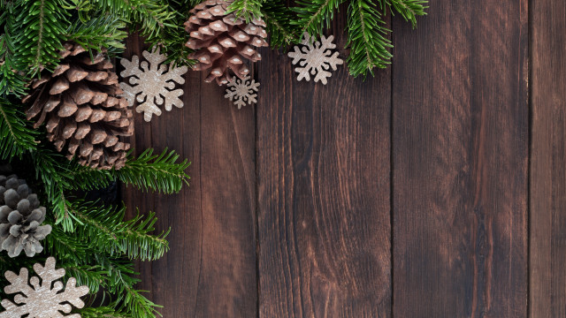 Pine cone decoration wooden table free wallpaper for desktop - medium preview image