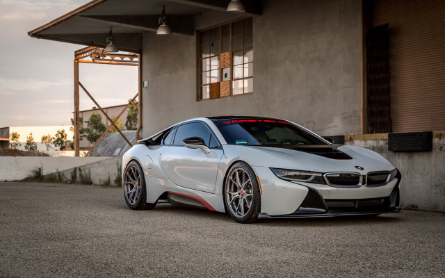 White car red stripe anamorphic free wallpaper for desktop - medium preview image