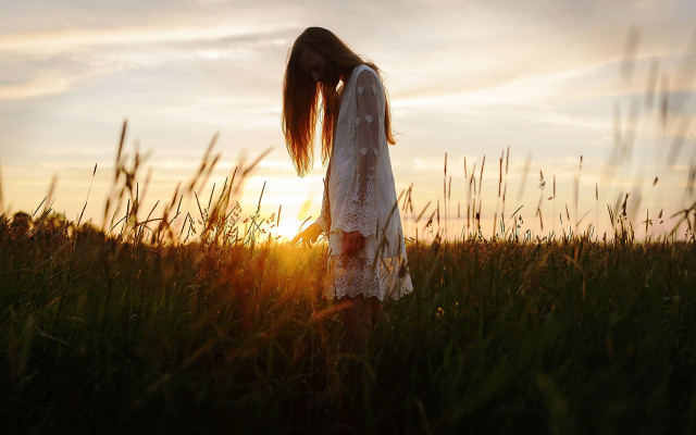 Woman field sunset silhouette standing free wallpaper for desktop - medium preview image