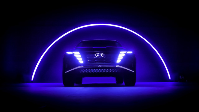 Car purple light tunnel futurism free wallpaper for desktop - medium preview image
