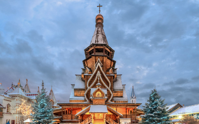 Church steeple clock tower snow free wallpaper for desktop - medium preview image