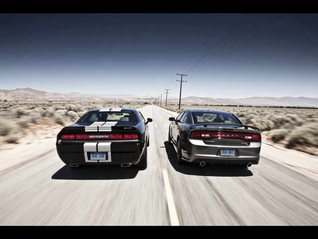 Two cars desert road power free wallpaper for desktop - medium preview image