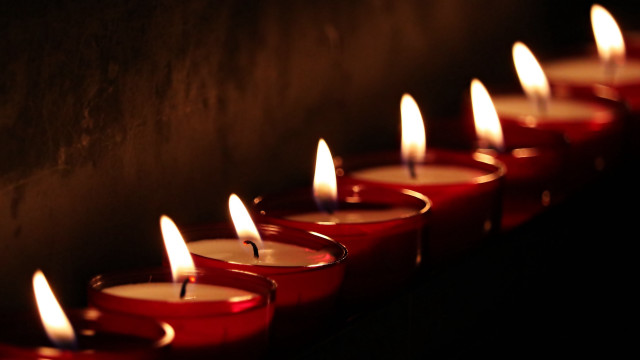 Red candles gothic flemish baroque free wallpaper for desktop - medium preview image