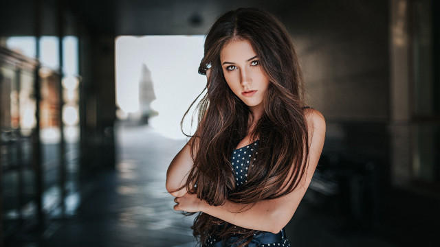 Elina karimova hallway portrait serious free wallpaper for desktop - medium preview image