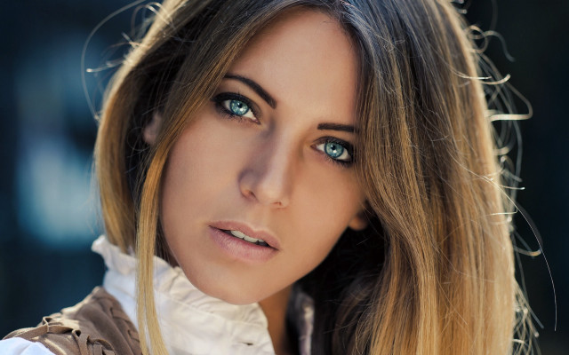 Blonde haired blue eyed woman #12 free wallpaper for desktop - medium preview image