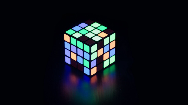 Glowing cube reflection futurism puzzle free wallpaper for desktop - medium preview image