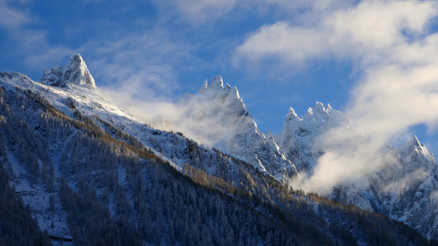 Snowy mountain clouds blue sky #11 free wallpaper for desktop - medium preview image