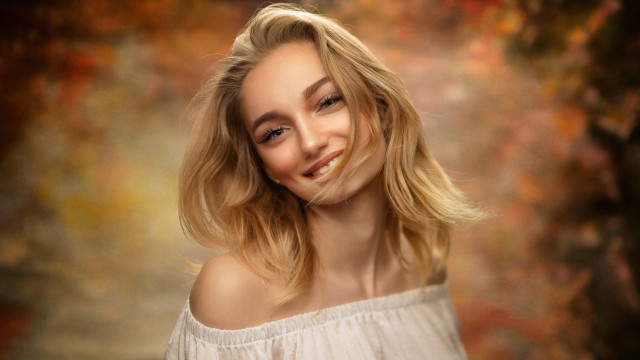 Blonde woman smiling studio colorful free wallpaper for desktop - medium preview image