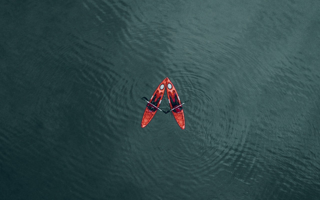 Red canoe lake forest tranquil free wallpaper for desktop - medium preview image
