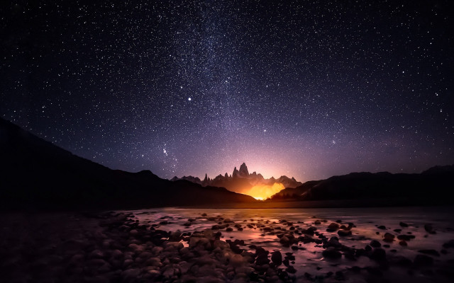 Night sky mountains lake rocks free wallpaper for desktop - medium preview image