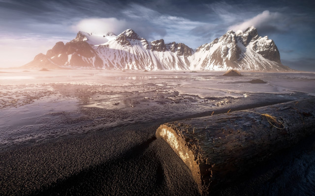 Mountain range snowy sky ocean free wallpaper for desktop - medium preview image