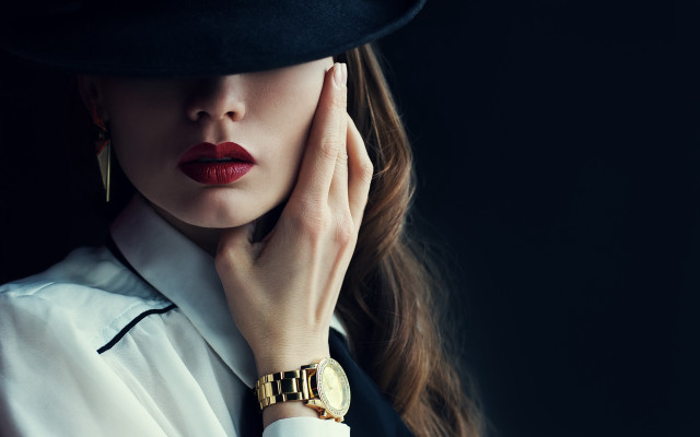 Woman hat watch striped shirt free wallpaper for desktop - medium preview image