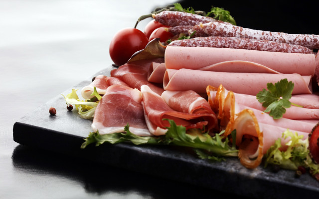 Meats vegetables cherry plate food free wallpaper for desktop - medium preview image