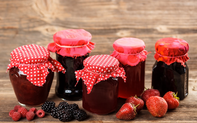 Jars jam strawberries raspberries wooden free wallpaper for desktop - medium preview image