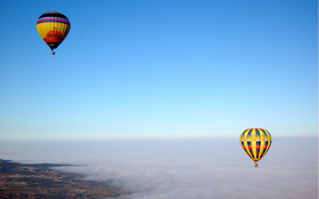 Hot air balloons sky clouds free wallpaper for desktop - medium preview image
