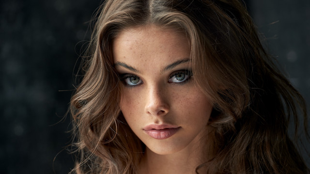 Blue eyes blonde woman freckles free wallpaper for desktop - medium preview image