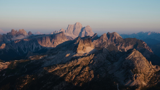 Mountain range sunset clouds nature free wallpaper for desktop - medium preview image