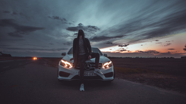 Night road car sky mountains free wallpaper for desktop - medium preview image