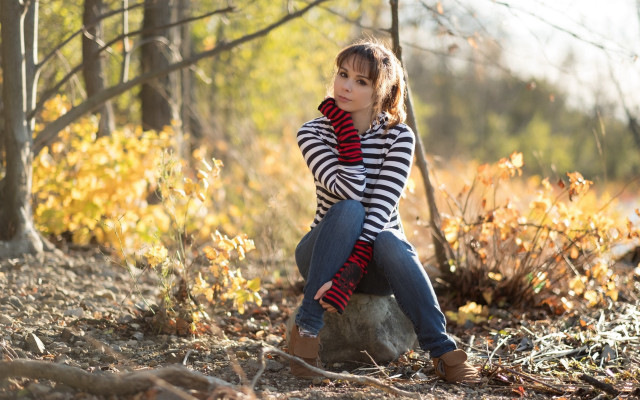 Woman woods striped shirt scarf free wallpaper for desktop - medium preview image