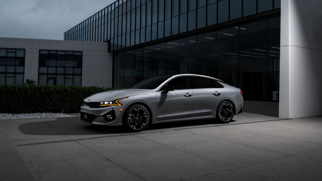 Silver car night building fence free wallpaper for desktop - medium preview image