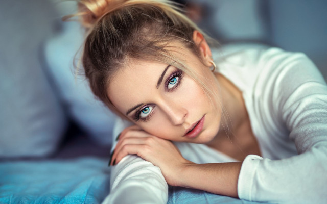 Eszter mattioni portrait blonde bun free wallpaper for desktop - medium preview image