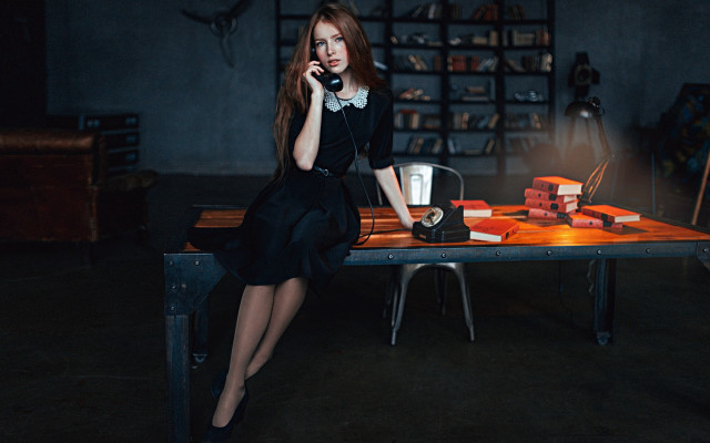 Woman sitting coffee phone fashion free wallpaper for desktop - medium preview image