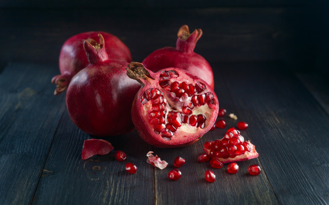 Pomegranate stilllife foodphotography fruit cream free wallpaper for desktop - medium preview image