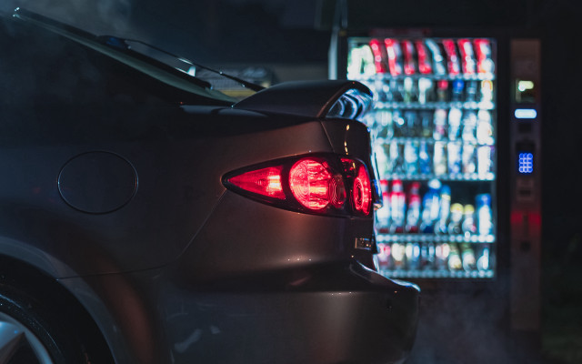 Car vendingmachine night lights anamorphic free wallpaper for desktop - medium preview image