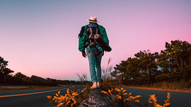 Walking log sunset backpack autumn free wallpaper for desktop - medium preview image