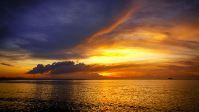 Sunset ocean clouds boat horizon #3 free wallpaper for desktop - medium preview image