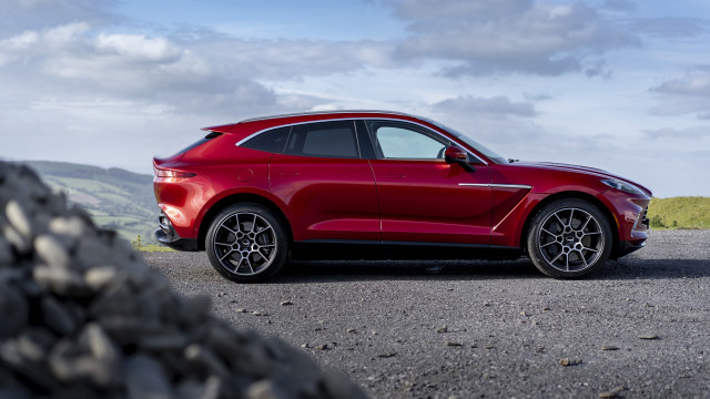 Red car mountain clouds 3d free wallpaper for desktop - medium preview image