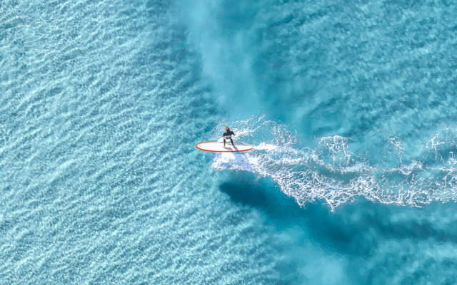 Surfing wave ocean sky portrait free wallpaper for desktop - medium preview image