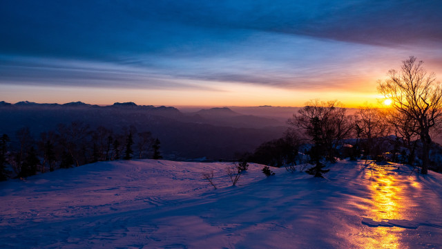 Sunset snowy mountain trees people free wallpaper for desktop - medium preview image