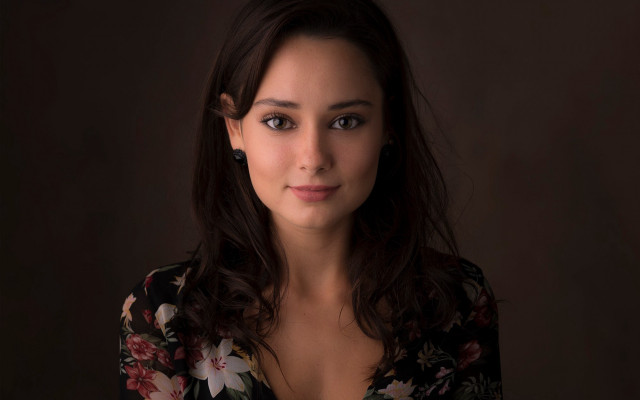 Woman flower shirt portrait artnouveau free wallpaper for desktop - medium preview image