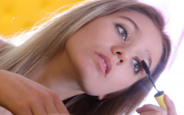 Woman brush yellow object blue free wallpaper for desktop - medium preview image