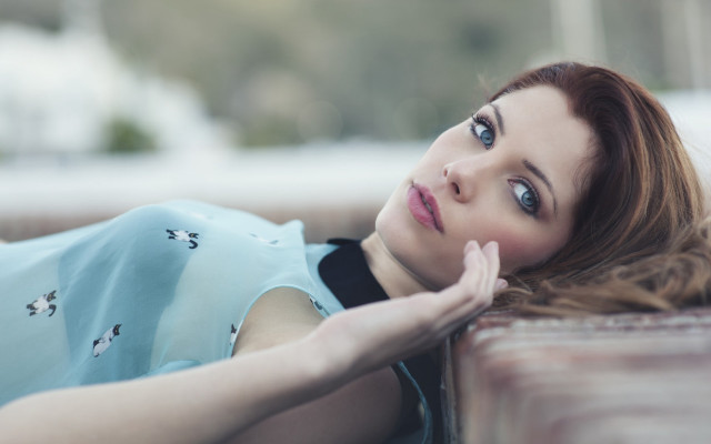 Woman bench blue eyes makeup free wallpaper for desktop - medium preview image