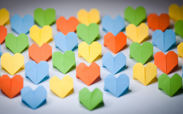 Origami hearts white surface blue free wallpaper for desktop - medium preview image