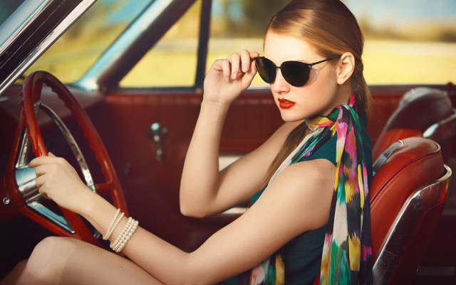 Woman sunglasses scarf driving fashion free wallpaper for desktop - medium preview image