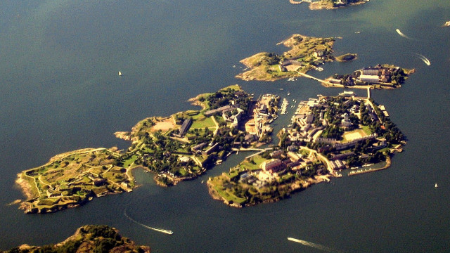 Aerial island castle lake boat free wallpaper for desktop - medium preview image