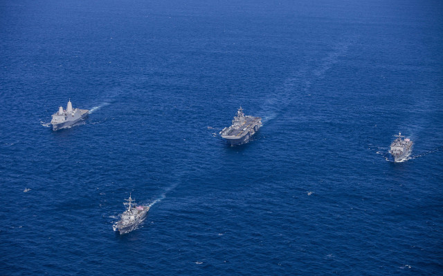 Ships ocean sky bubbles fish free wallpaper for desktop - medium preview image